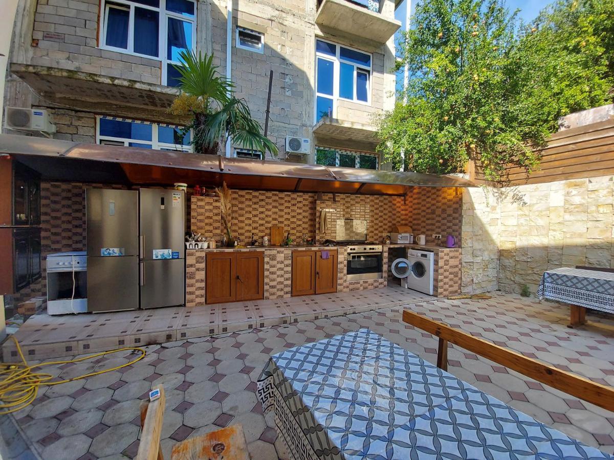 Гостевой Дом София 400 М До Моря Gagra Exterior foto