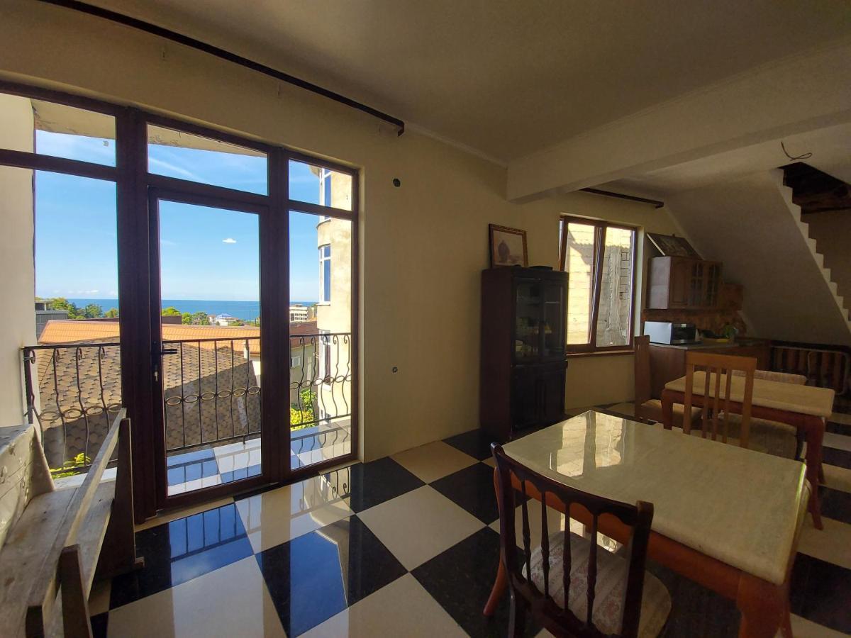 Гостевой Дом София 400 М До Моря Gagra Exterior foto