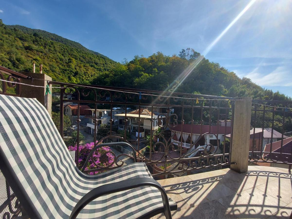 Гостевой Дом София 400 М До Моря Gagra Exterior foto