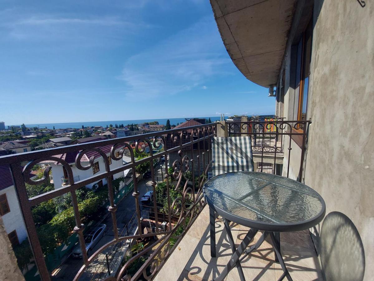 Гостевой Дом София 400 М До Моря Gagra Exterior foto