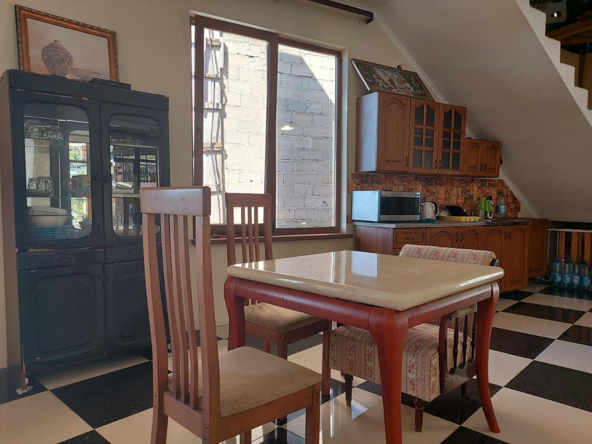 Гостевой Дом София 400 М До Моря Gagra Exterior foto