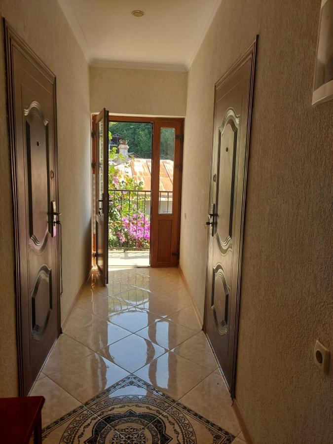 Гостевой Дом София 400 М До Моря Gagra Exterior foto
